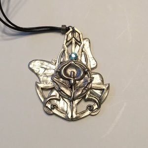 Lily butterfly necklace